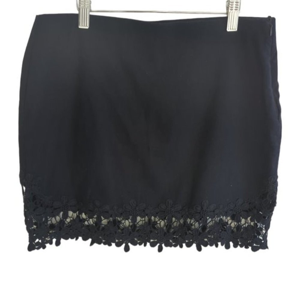 Zara Crochet Trim Mini Skirt - Picture 3 of 4